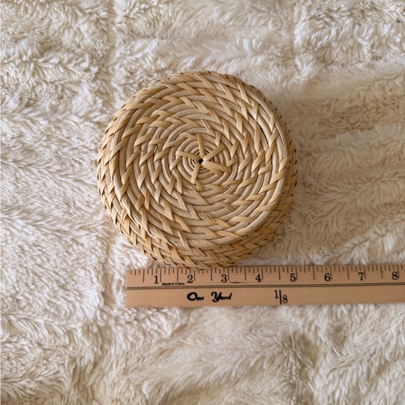 Natural Woven Basket Set Nesting Baskets with Lids - Picture 6 of 7